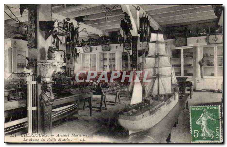 CPA Cherbourg Arsenal maritime Le musee des petits modeles Bateau