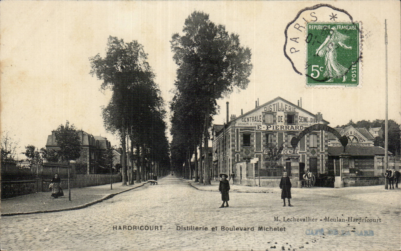 CPA Hardricourt Distillerie et boulevard Michelet