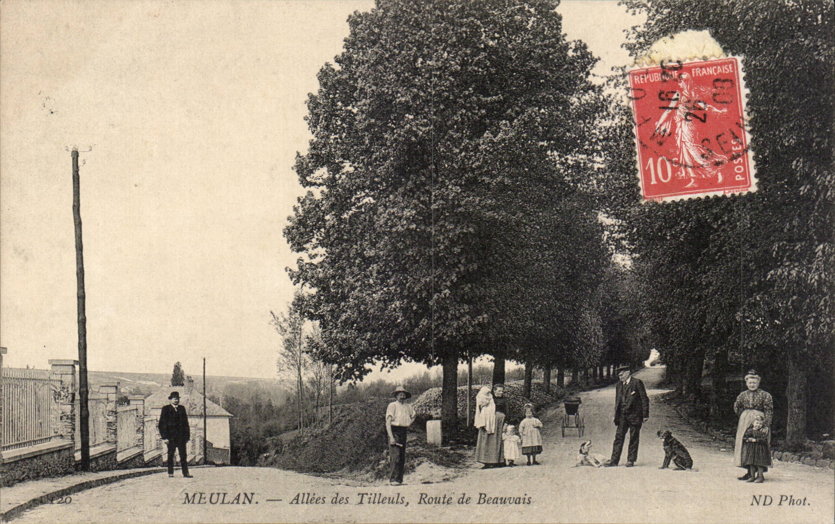 CPA Meulan Allees des Tilleuls Route de Beauvais 