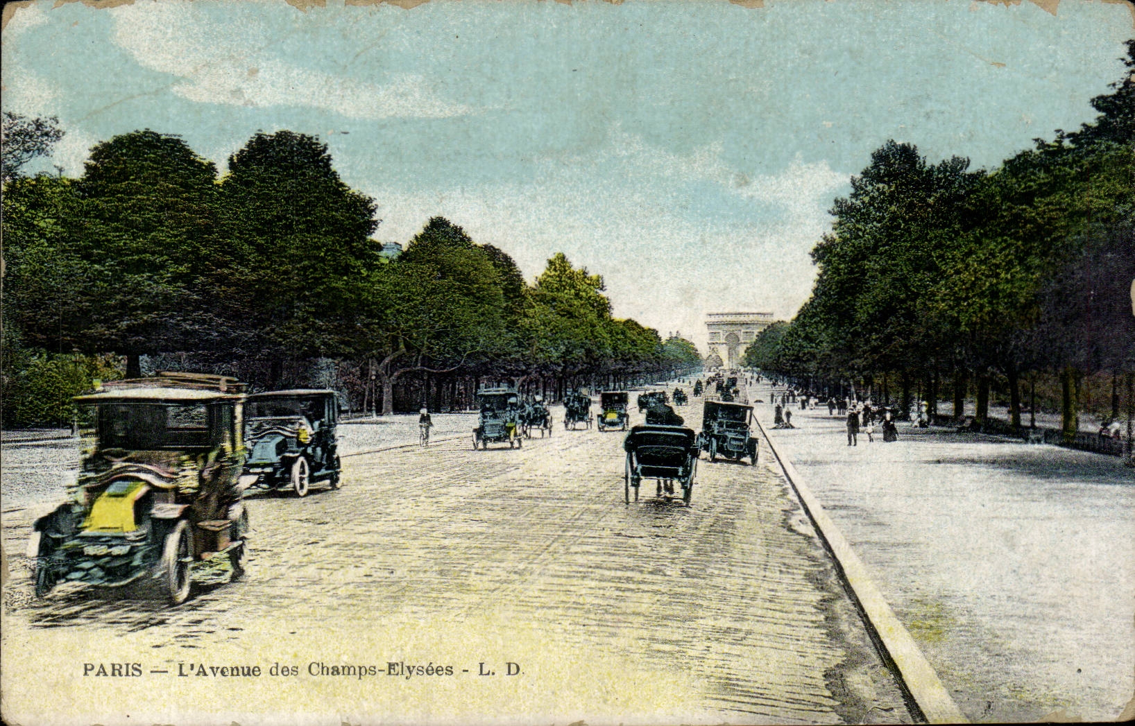 CPA Paris L'avenue des Champs Elysees