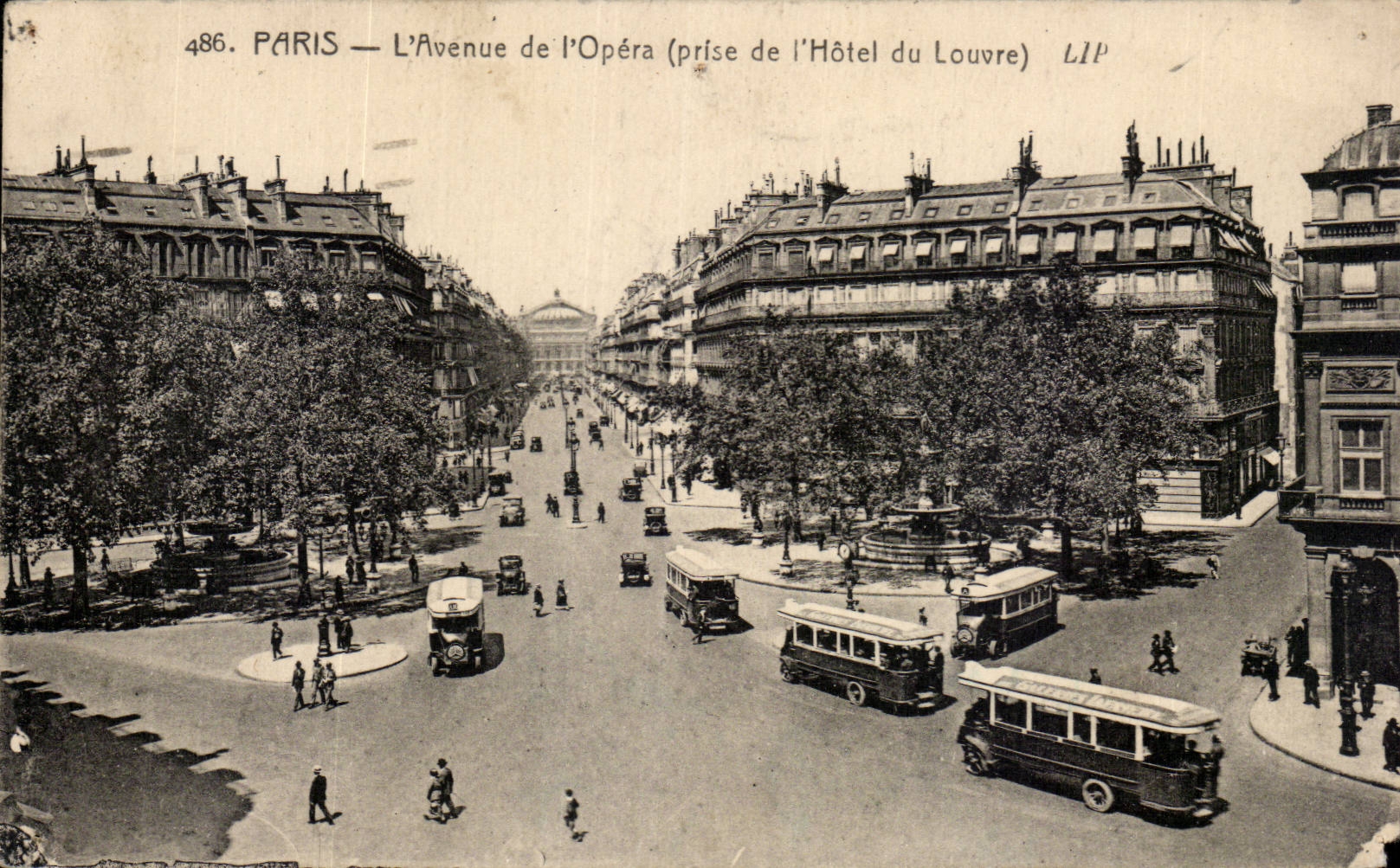 CPA Paris L'avenue de l'opera prise de l'hotel du Louvre