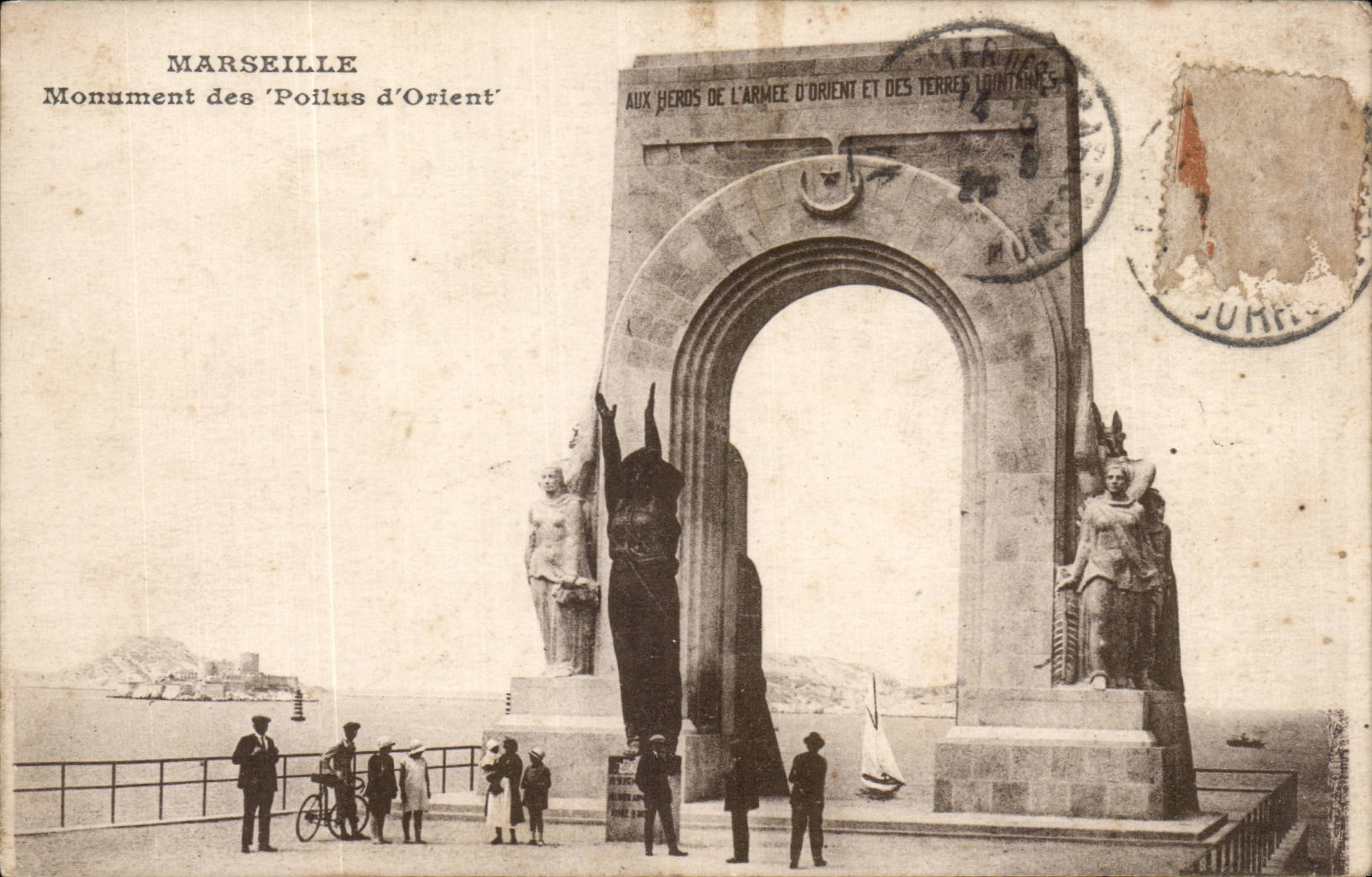 CPA Marseille Monument des Poilus d'Orient