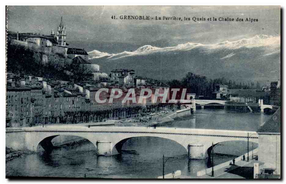 CPA Grenoble La Perriere Les quais et la chaine des Alpes
