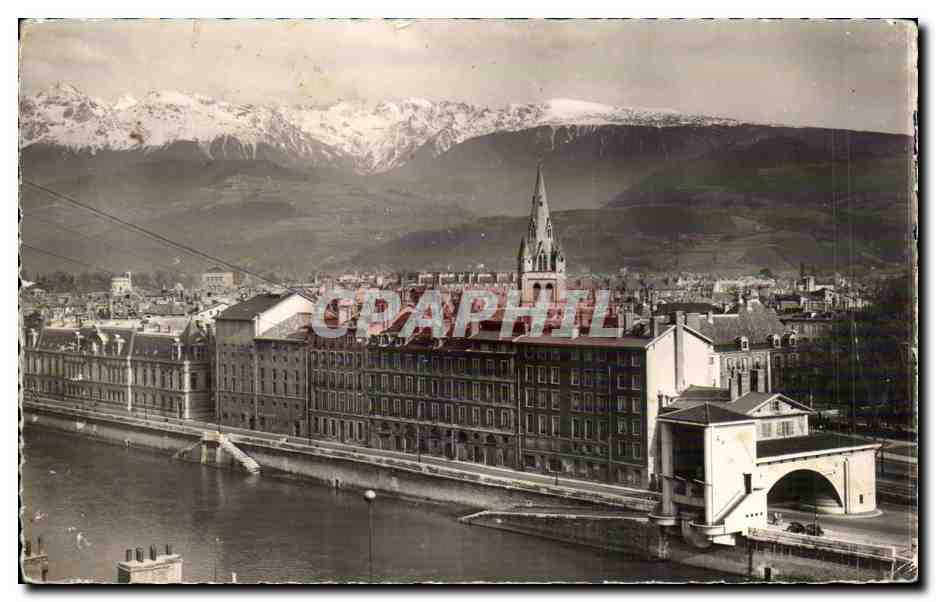 CPSM Grenoble Vue generale et les Alpes
