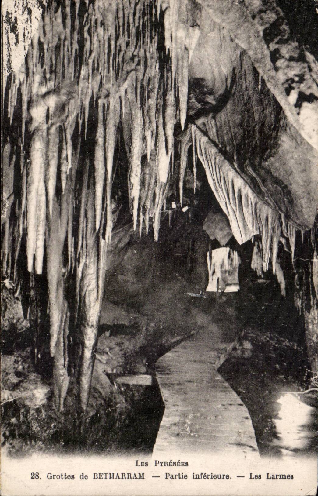 Grottes de BETHARRAM — Partie inférieure — Les Larmes — Les Pyrénées