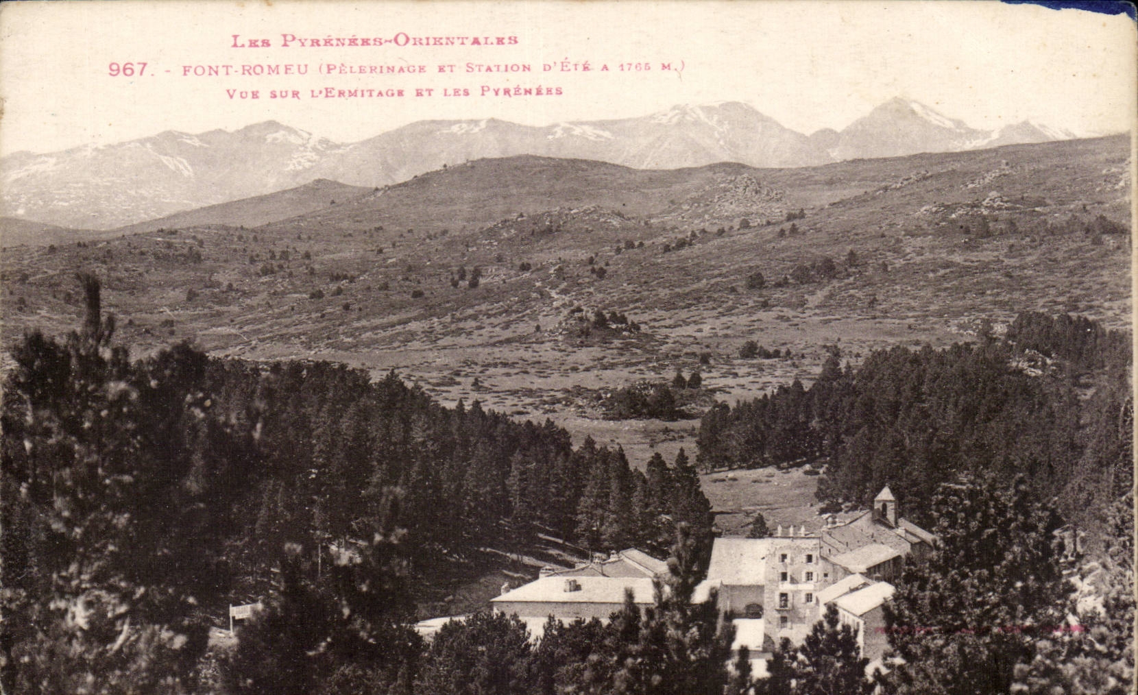CPA Font Romeu Pelerinage et station d'ete a 1765 m Vue sur l'ermitage et les Pyrenees