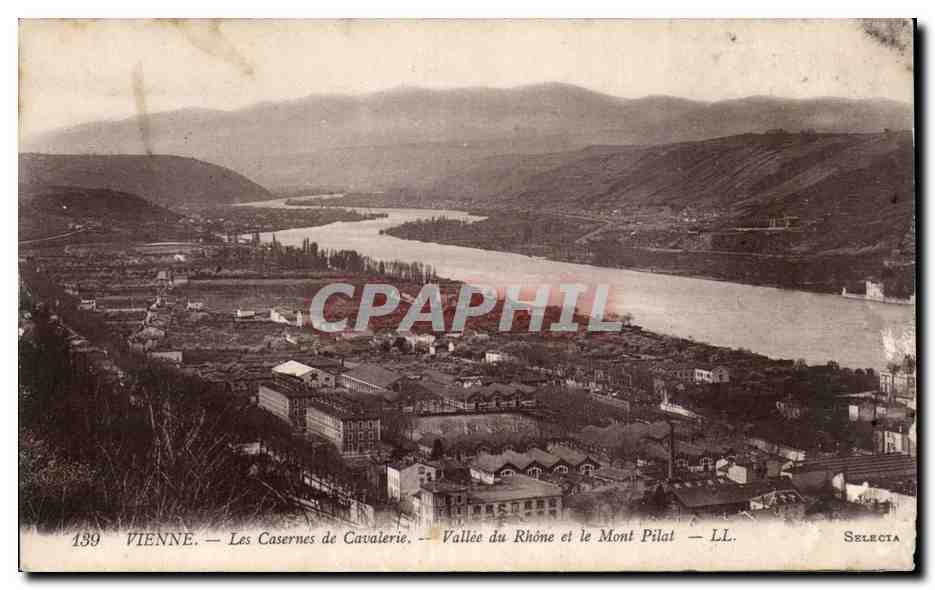 CPA Grenoble Les casernes de cavalerie Vallees du Rhone et le Mont Pilat