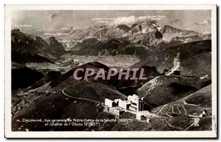 Dauphiné — Vue générale de Notre-Dame de la Salette et Chaîne de l'Obiou — Sanctuaire de la Salette