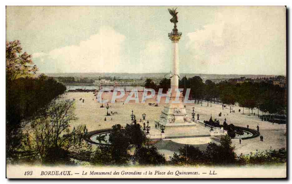 CPA Bordeaux Le monument des Girondins et la place des Quinconces