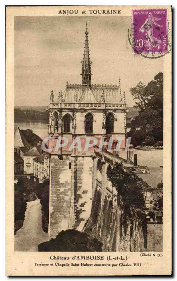 CPA Chateau d'Amboise Terrasse et chapelle Saint Hubert construite par Charles VIII