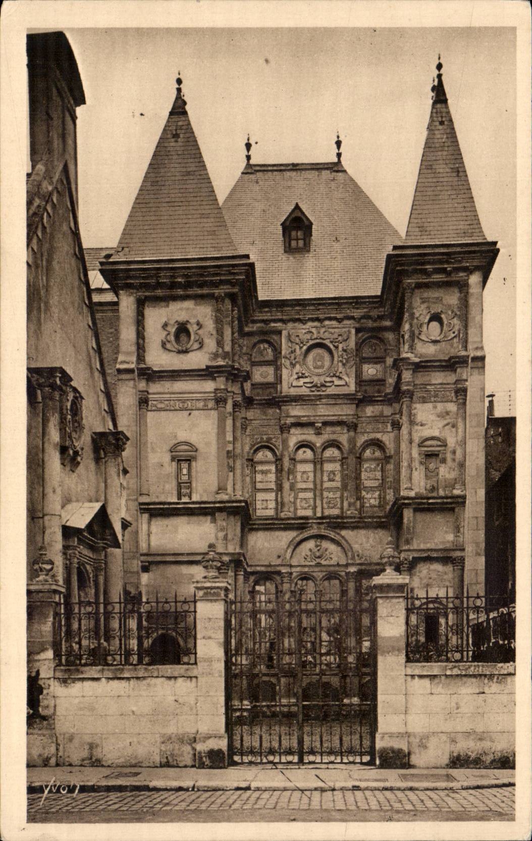 CPA Orleans Maison de Diane de Poitiers