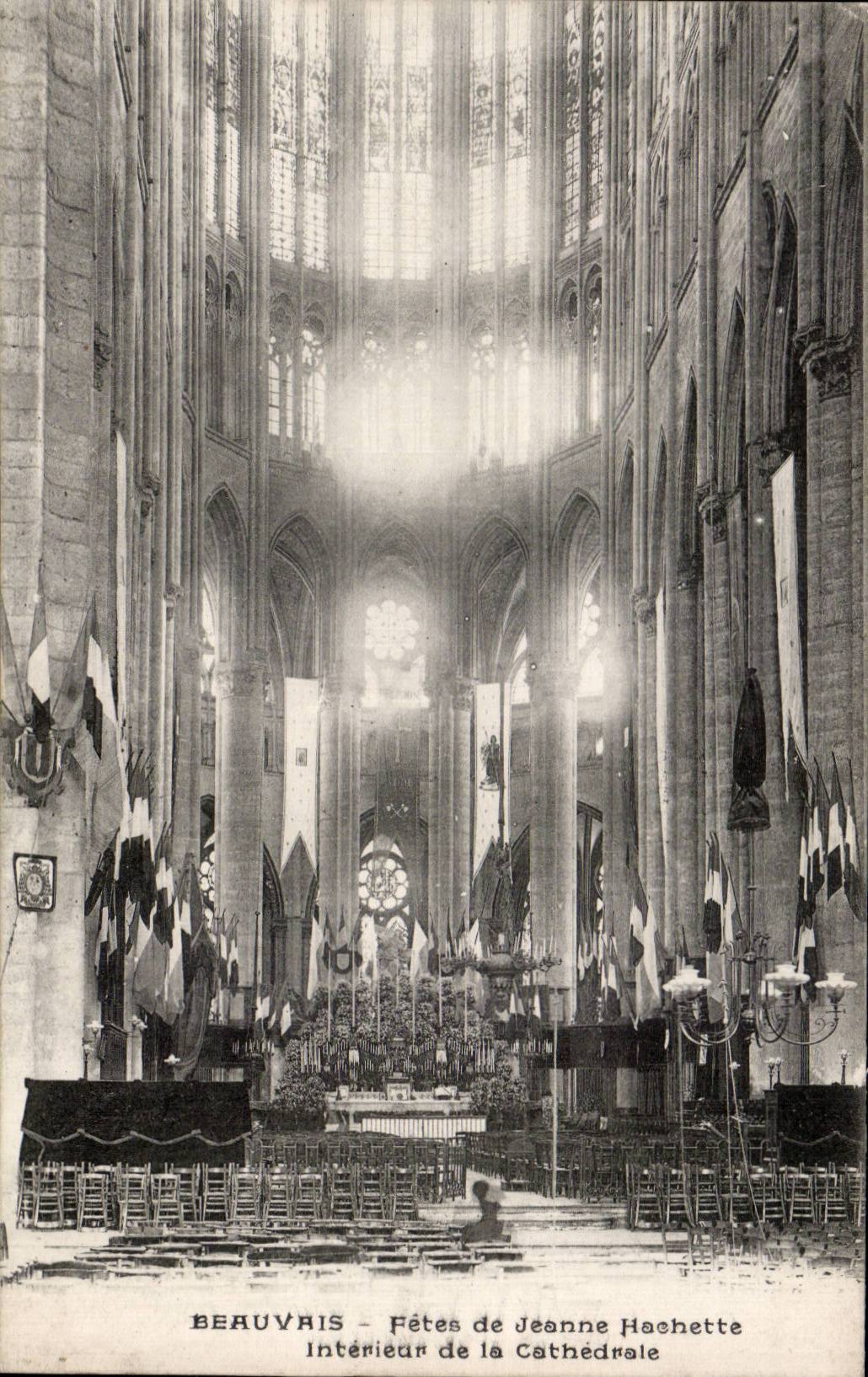 CPA Beauvais Fetes de Jeanne d'arc Interieur de la cathedrale