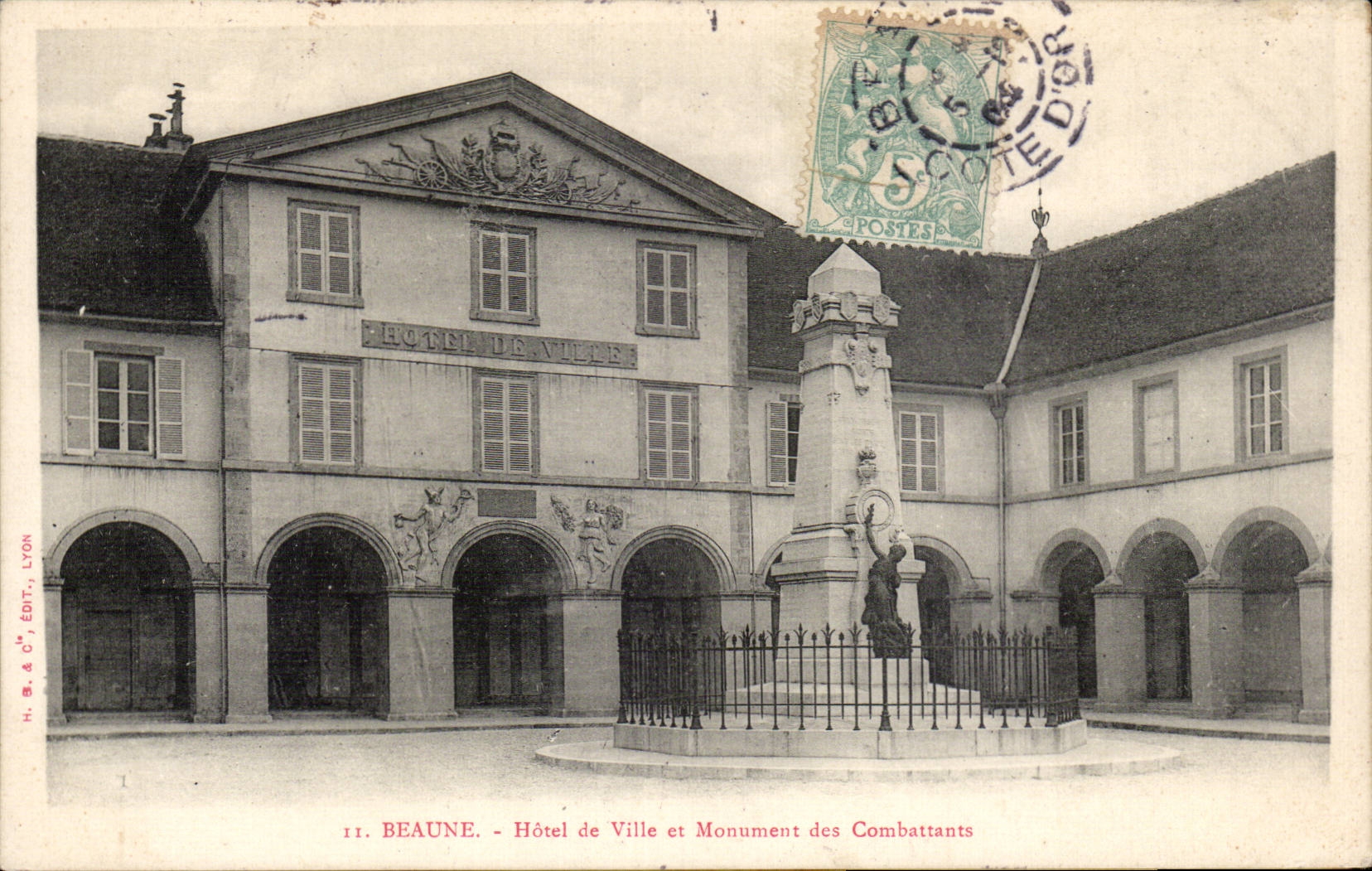CPA Beaune Hotel de ville et monument des combattants
