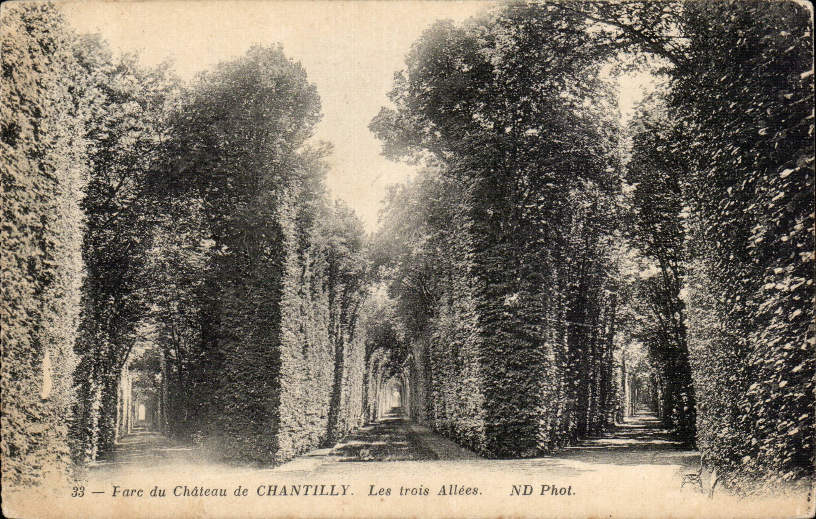 Château de Chantilly — Les trois Allées — ND Phot.