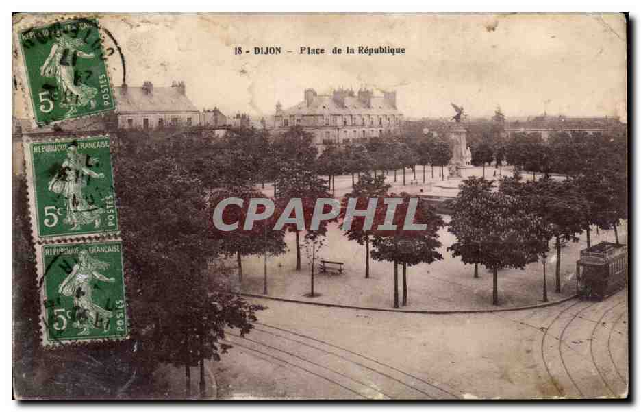 CPA Dijon Place de la Republique