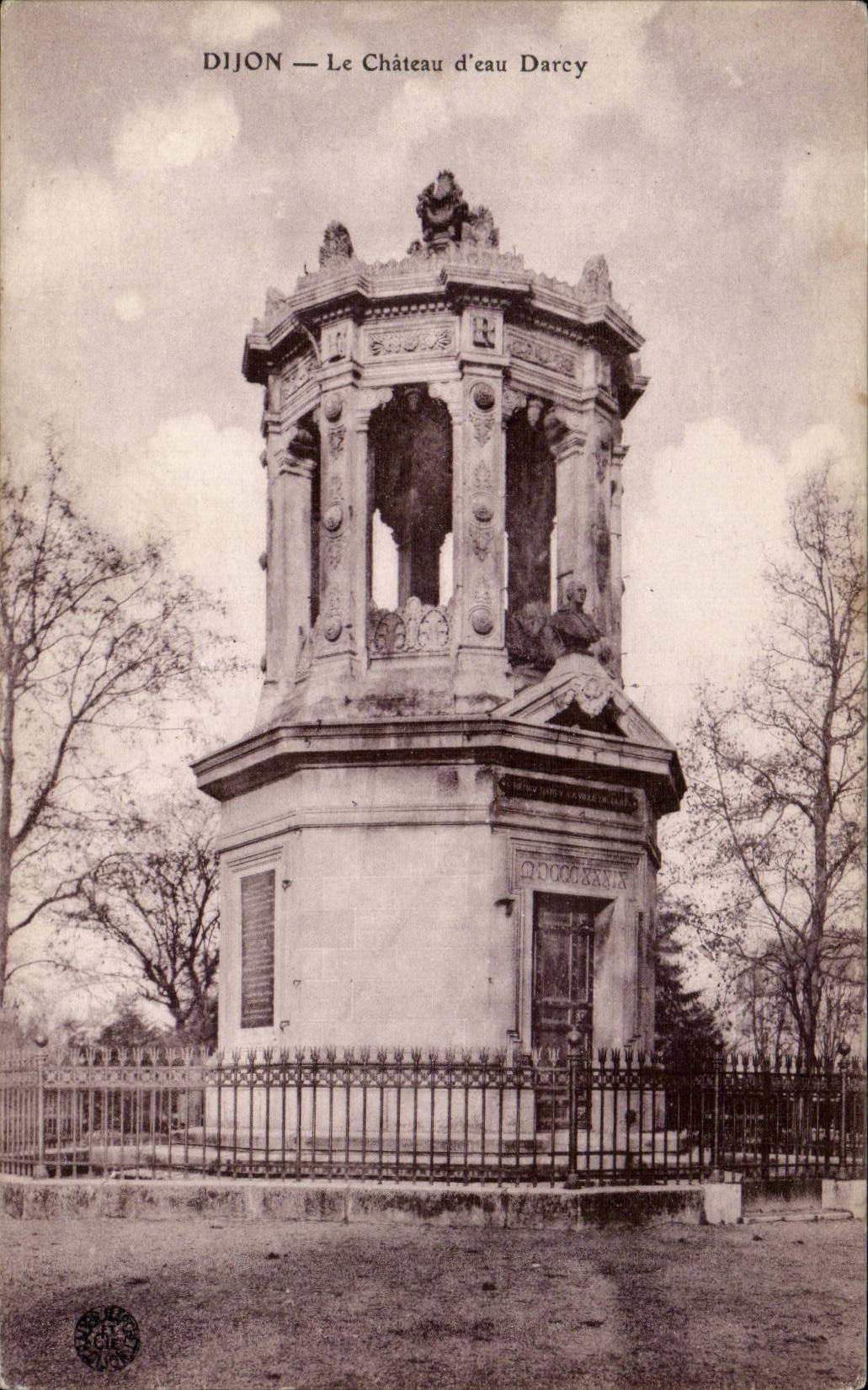 CPA Dijon Le chateau d'eau Darcy