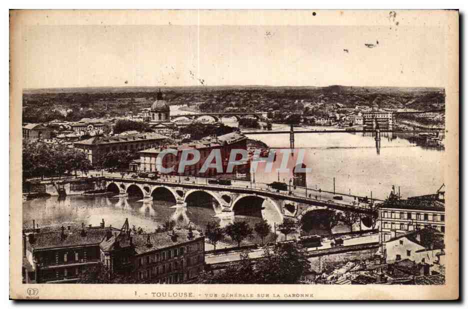 CPA Toulouse Vue generale sur la Garonne