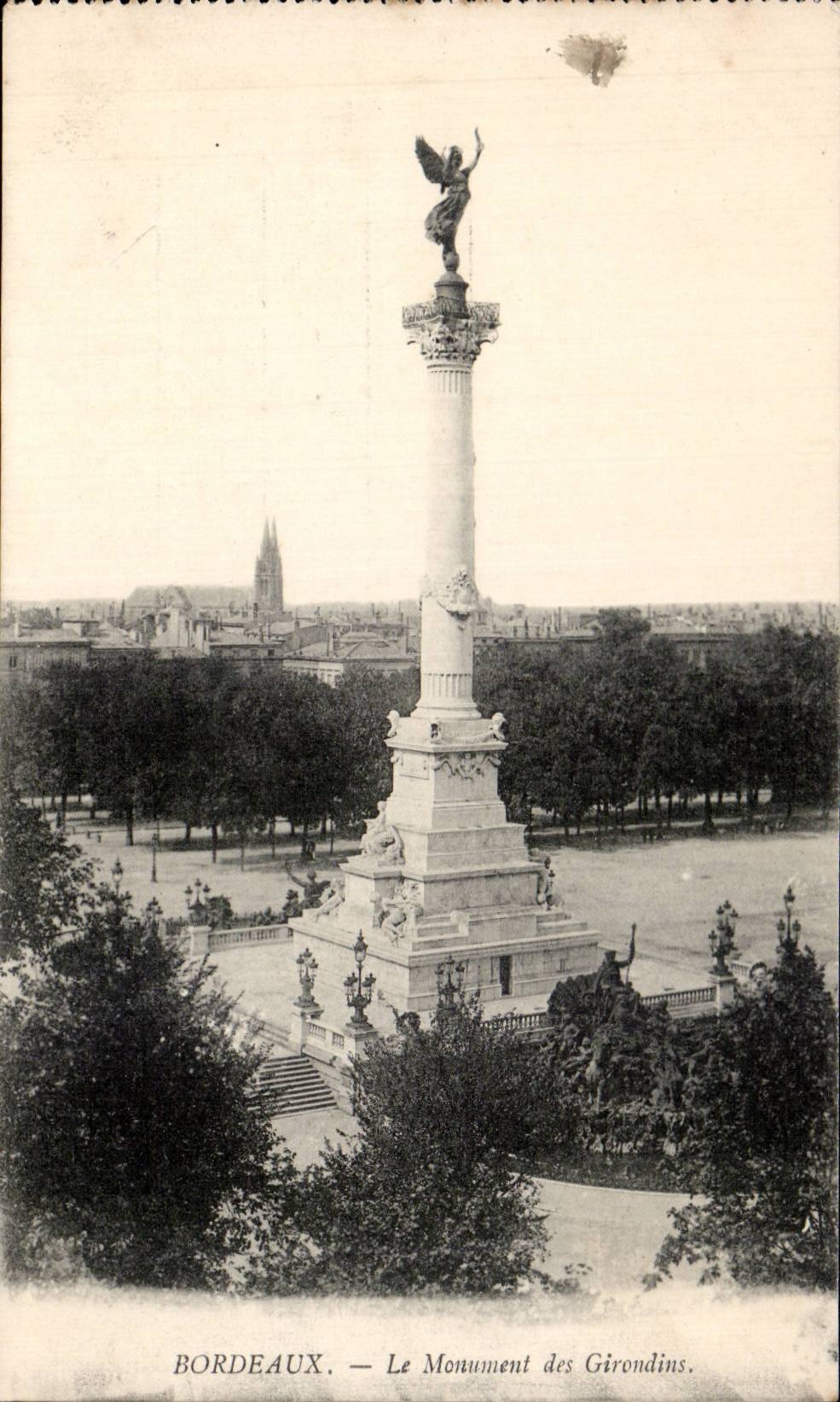 CPA Bordeaux Le monument des Girondins