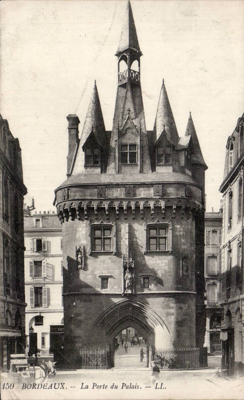 CPA Bordeaux La porte du palais