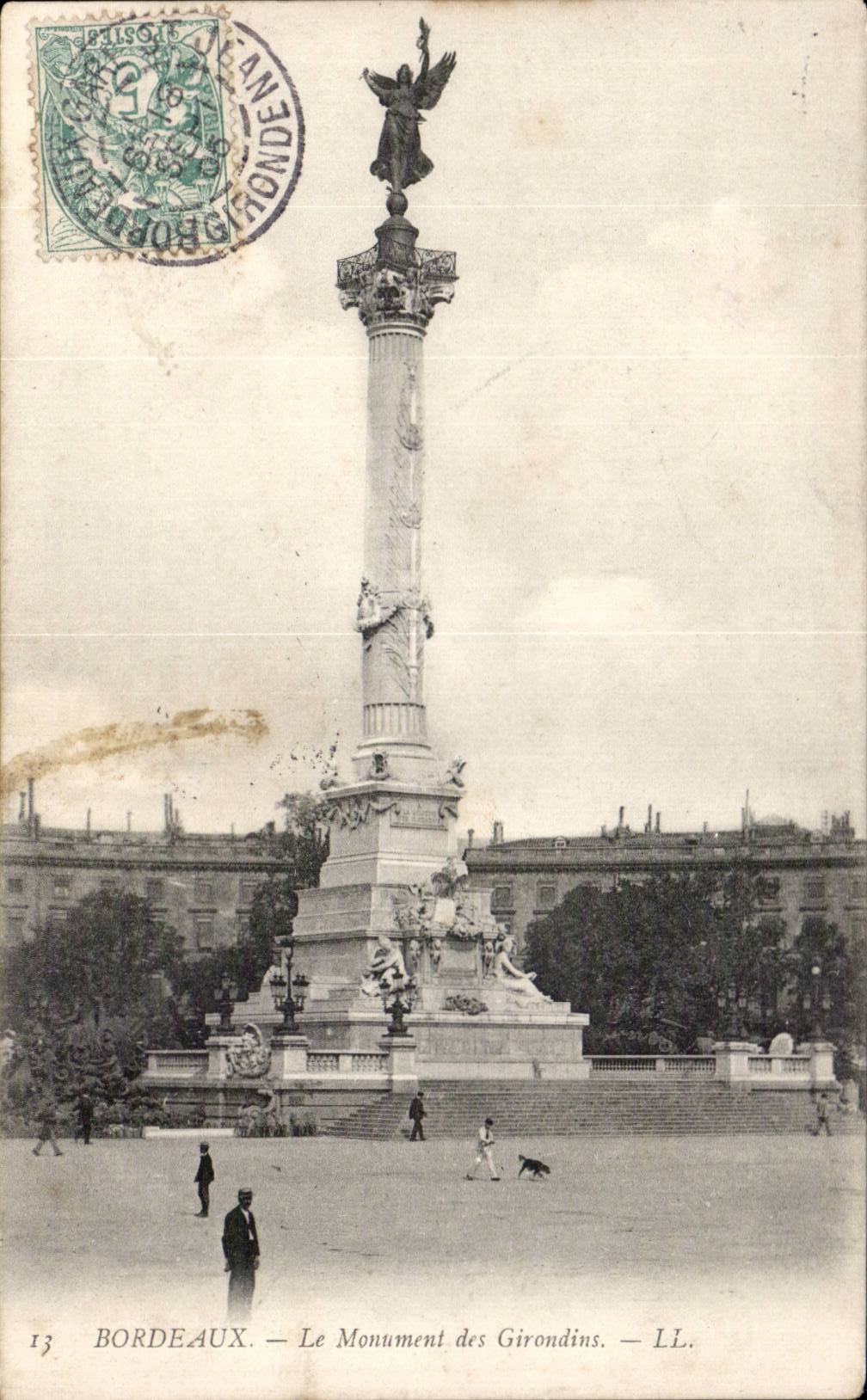 CPA Bordeaux Le monument des Girondins