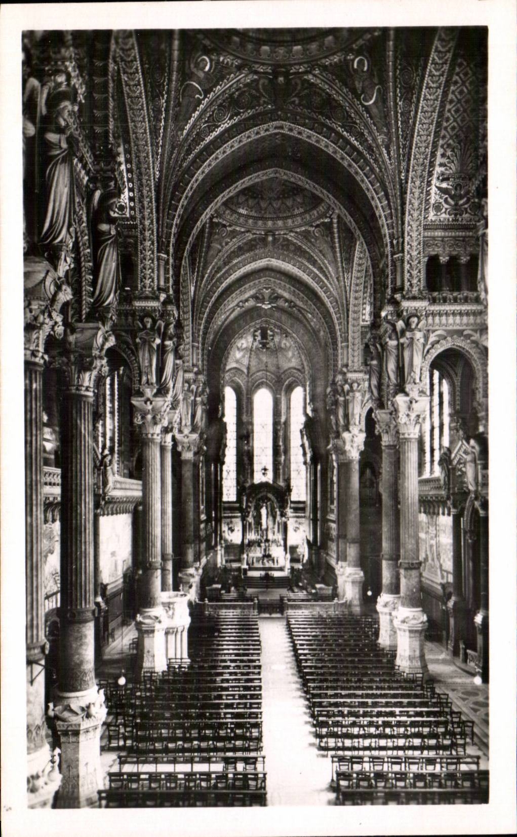 Basilique de Fourvière — La Grande Nef — CPAPHIL