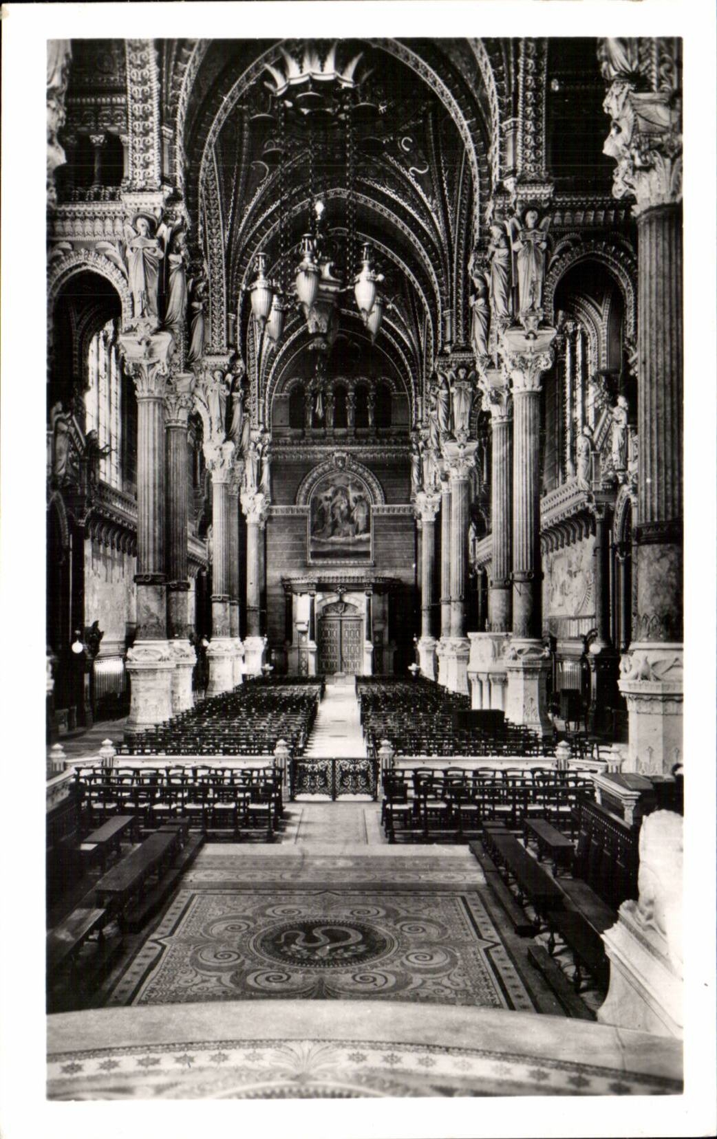 Basilique de Fourvière — La Grande Nef — Édition CPAPHIL n°36301