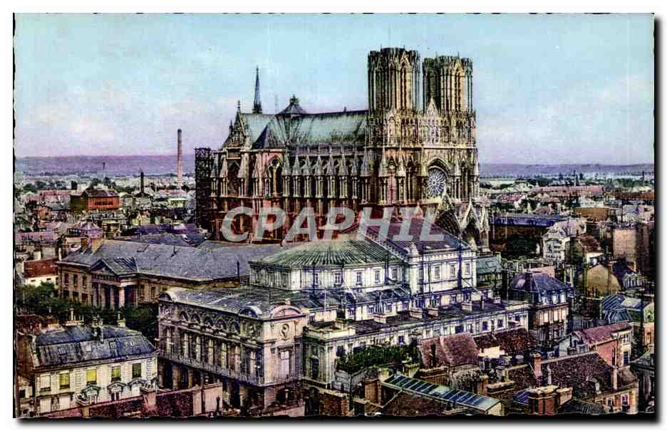 Reims — Panorama pris de l'Église St-Jacques — Éditions Cathédrale Reims