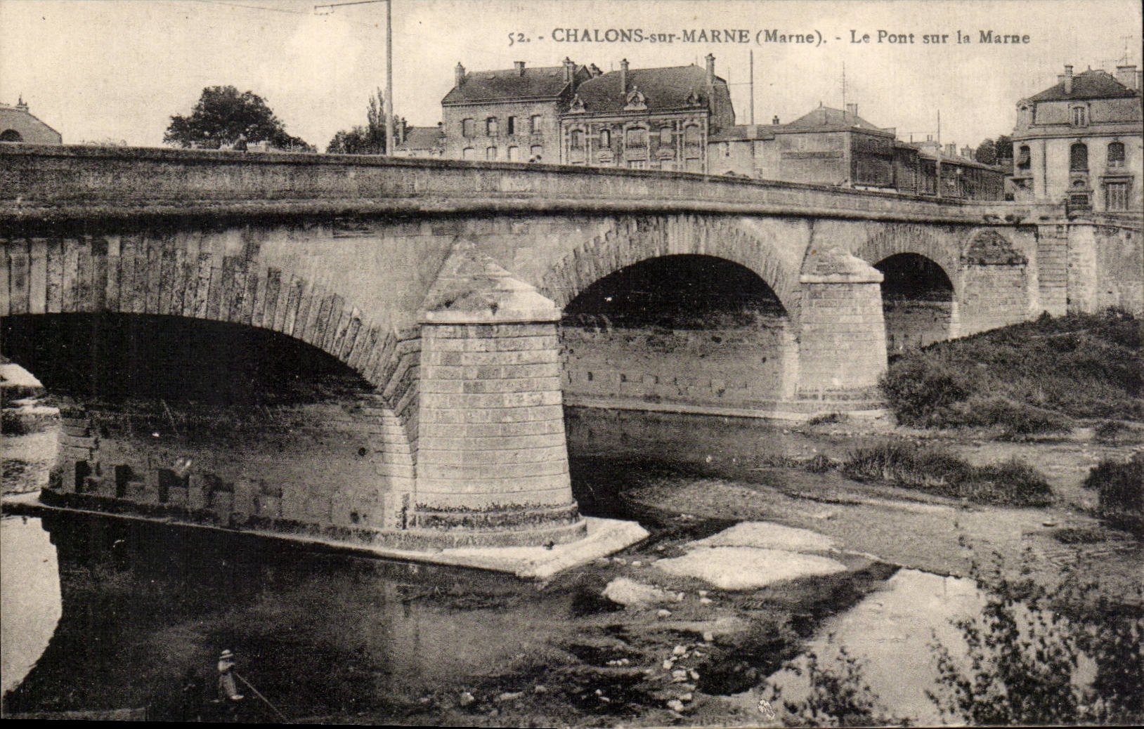 CPA Chalons sur Marne Le pont sur la Marne 