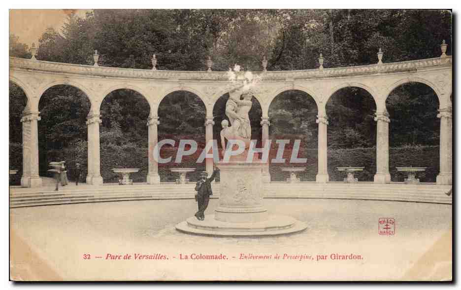 CPA Versailles PArc La colonnade Enlevement de Proserpine par Girardon 