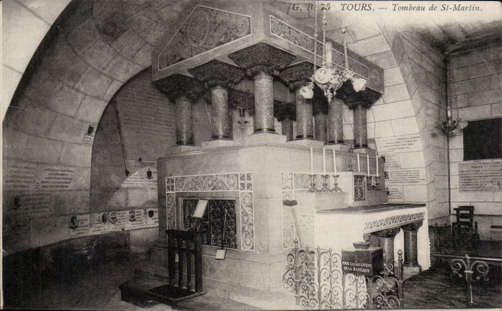 CPA Tours Tombeau de St Martin 