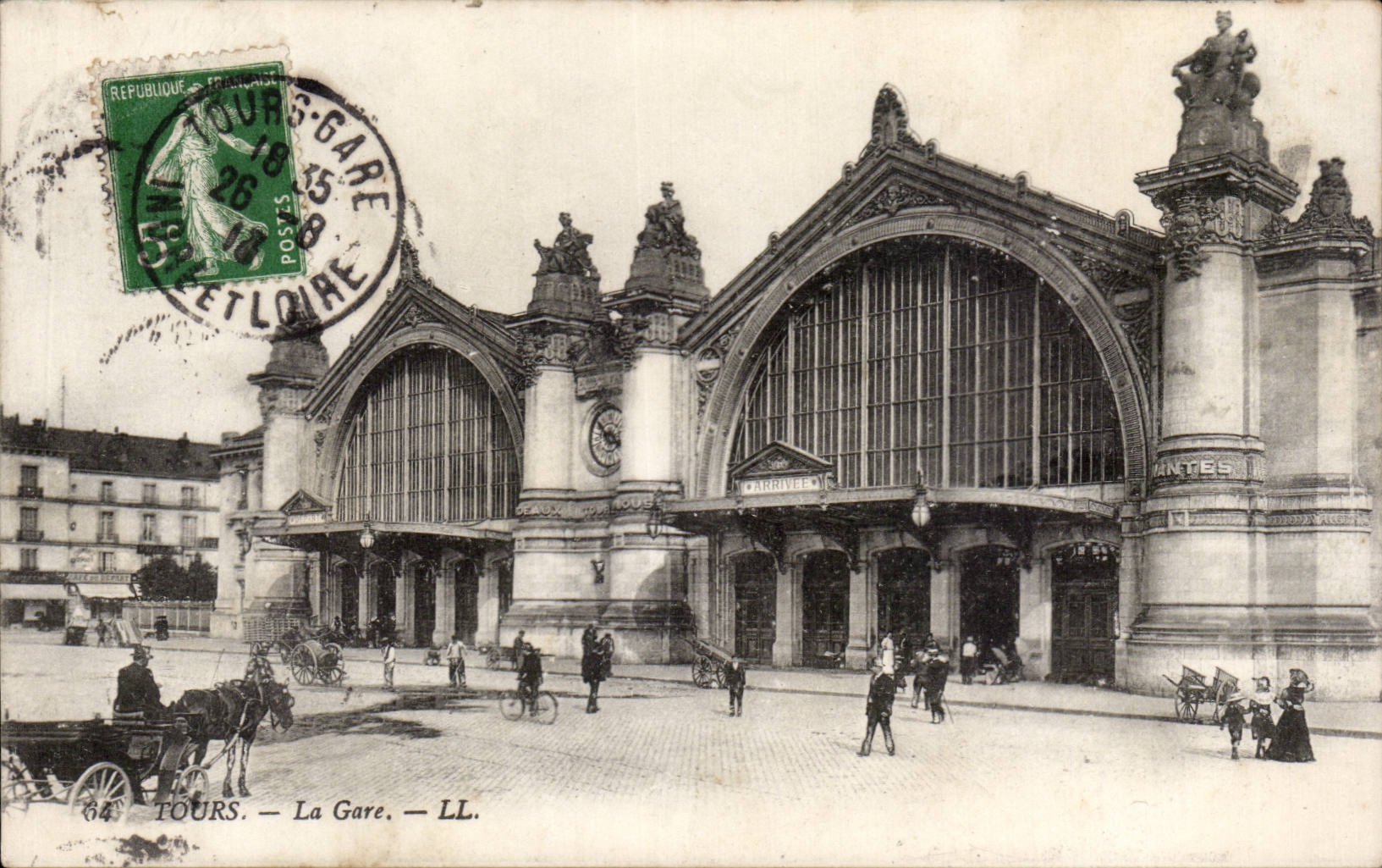 CPA Tours La gare
