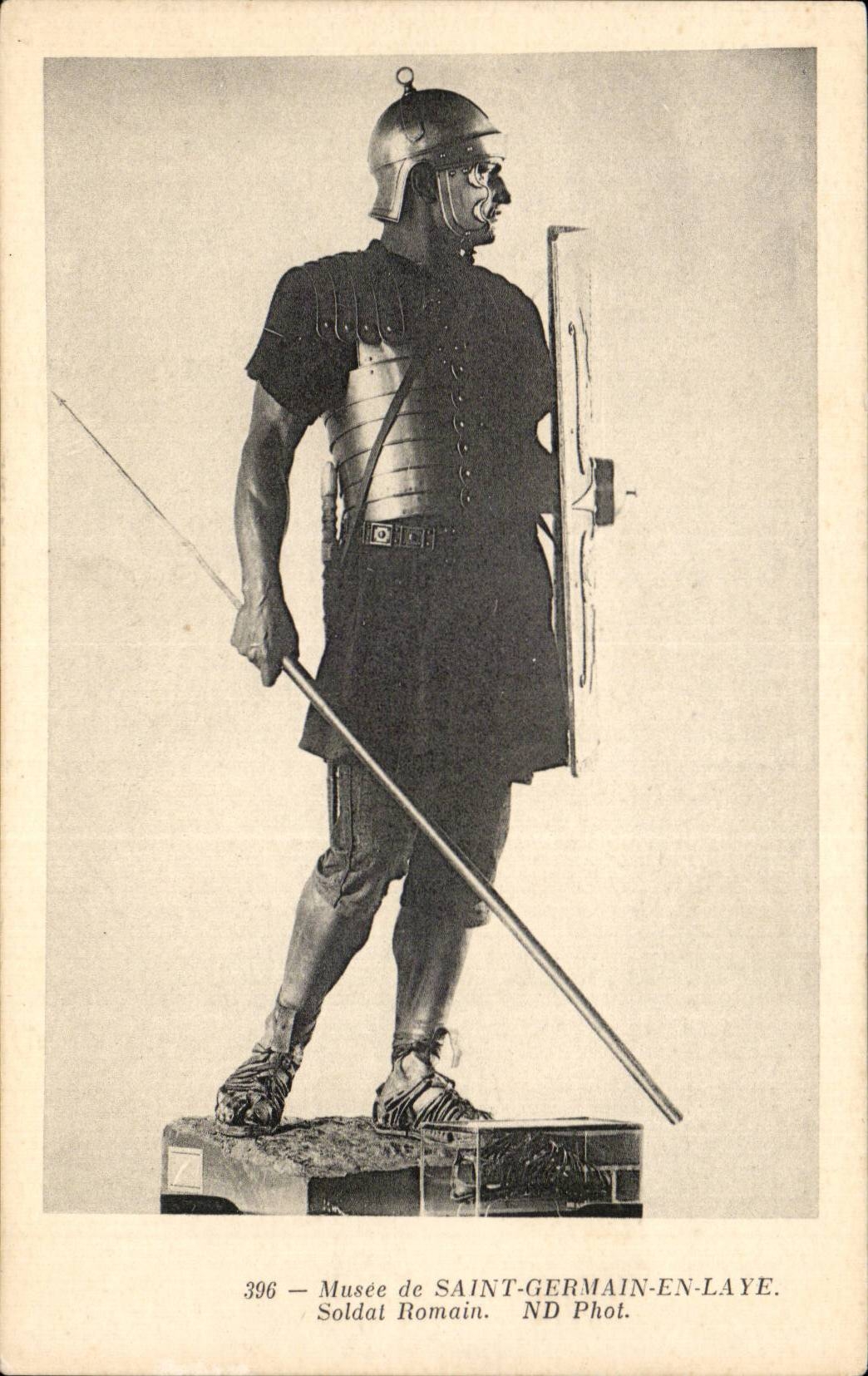Soldat Romain — Musée de Saint-Germain-en-Laye — ND Phot. n°396
