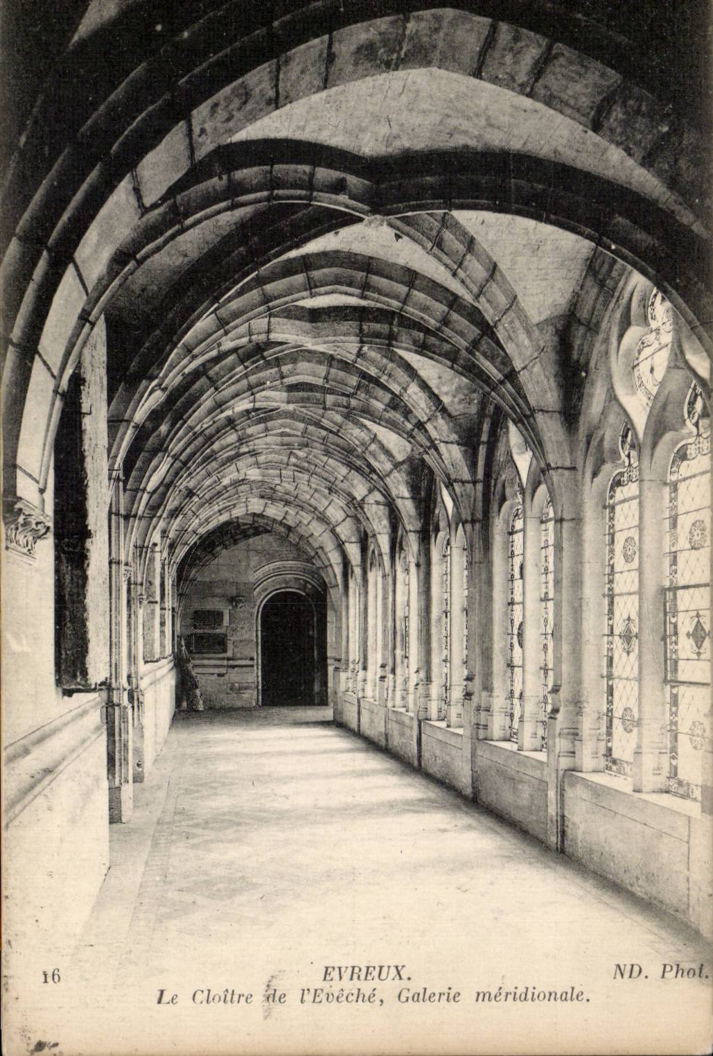 CPA Evreux Le cloitre de l eveche Galerie meridionale