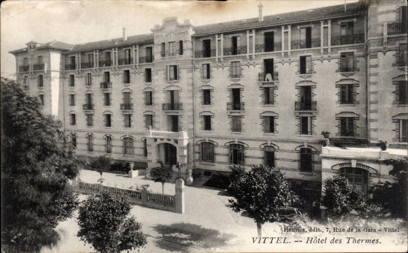 CPA Vittel Hotel des Thermes