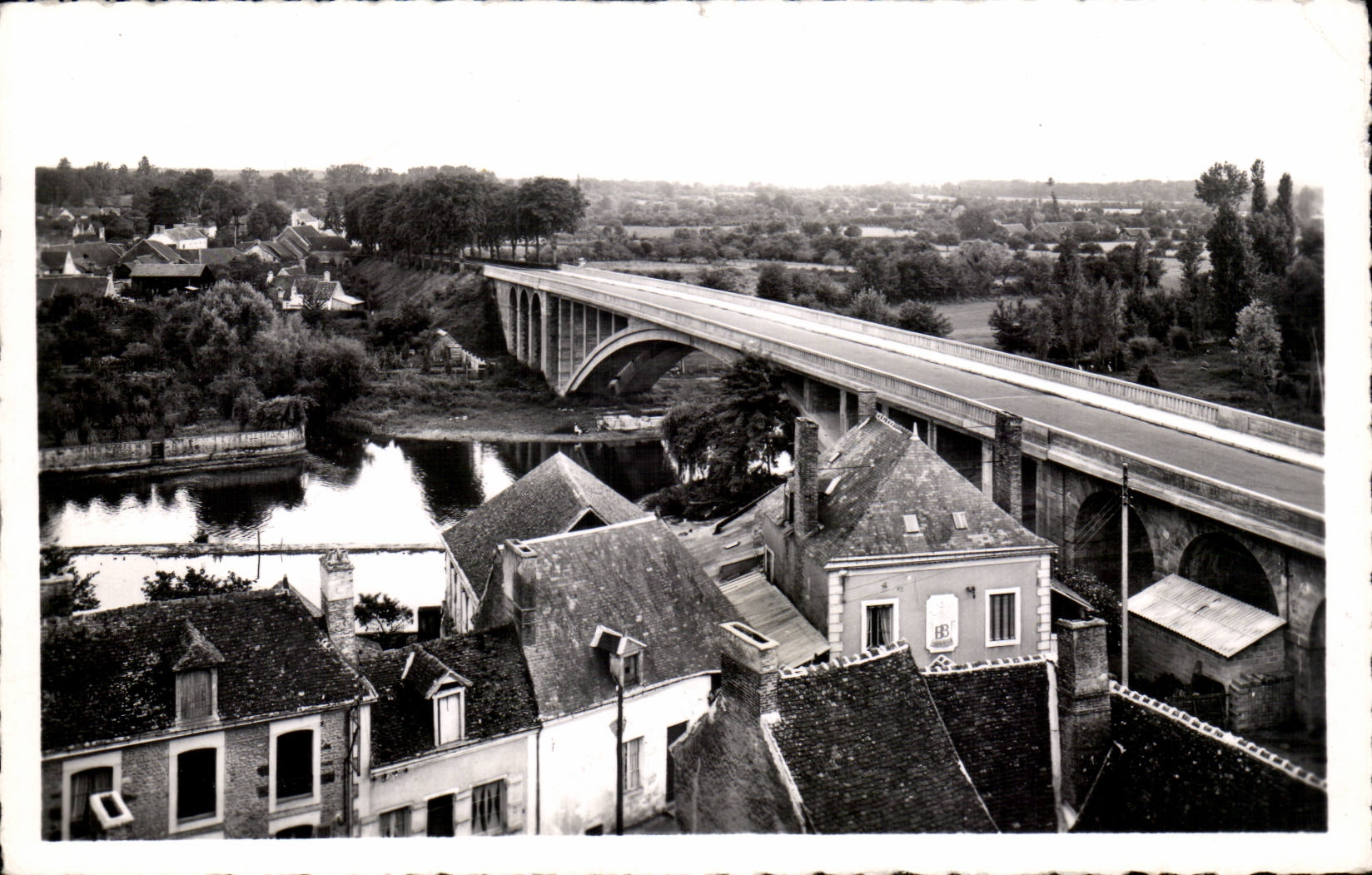 CPSM Beaumont sur Sarthe Le nouveau pont sur la Sarthe 