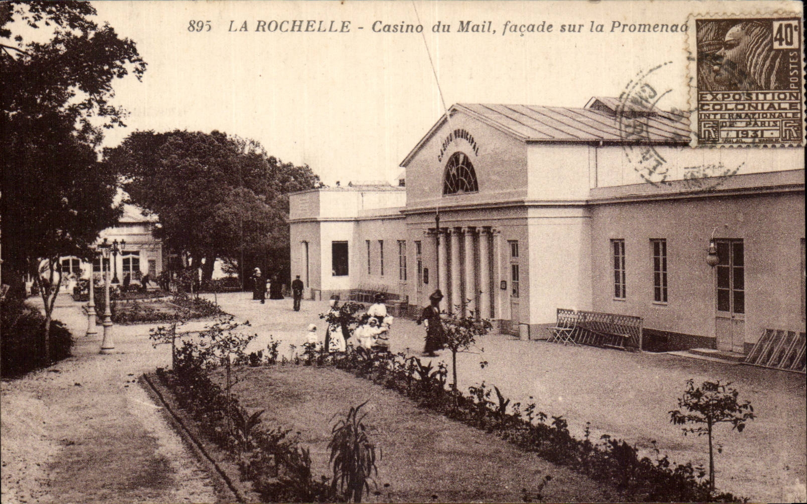 CPA La Rochelle Casino du Mail facade sur la promenade
