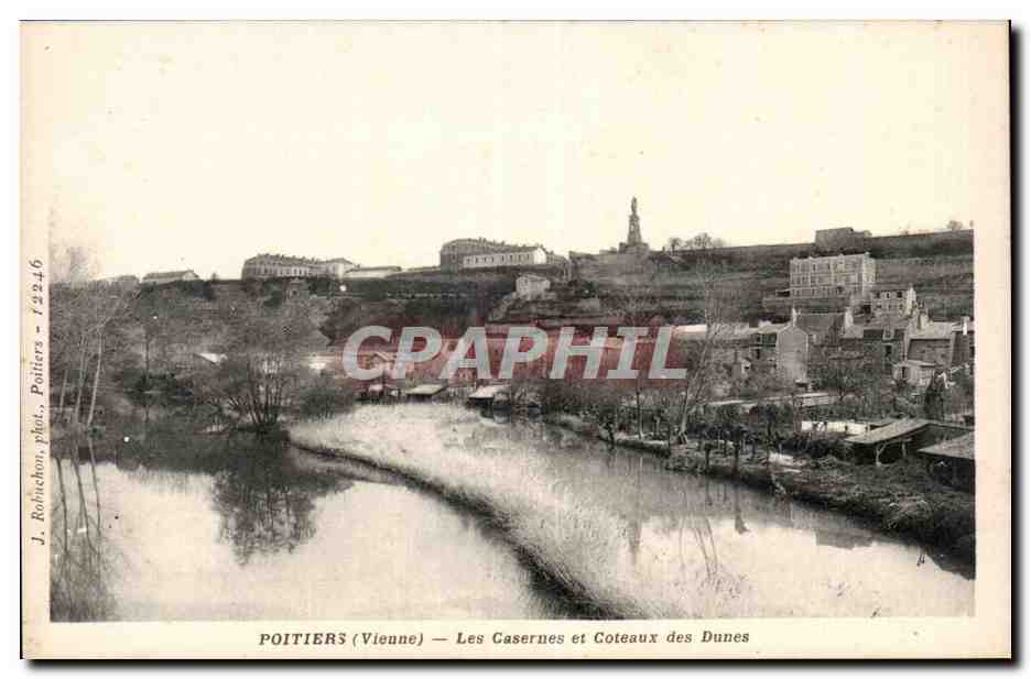 Poitiers (Vienne) — Les Casernes et Coteaux des Dunes — J. Ronichon, phot., Poitiers - 12246