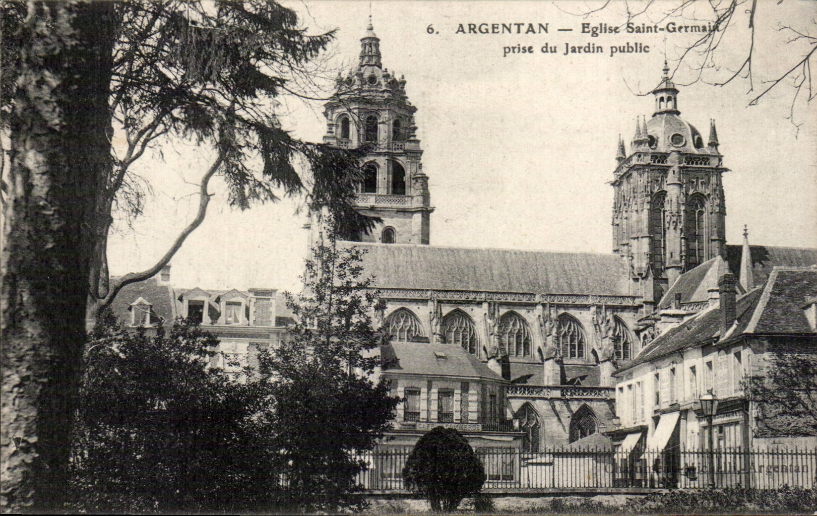 CPA Argentan Eglise Saint Germain prise du jardin public