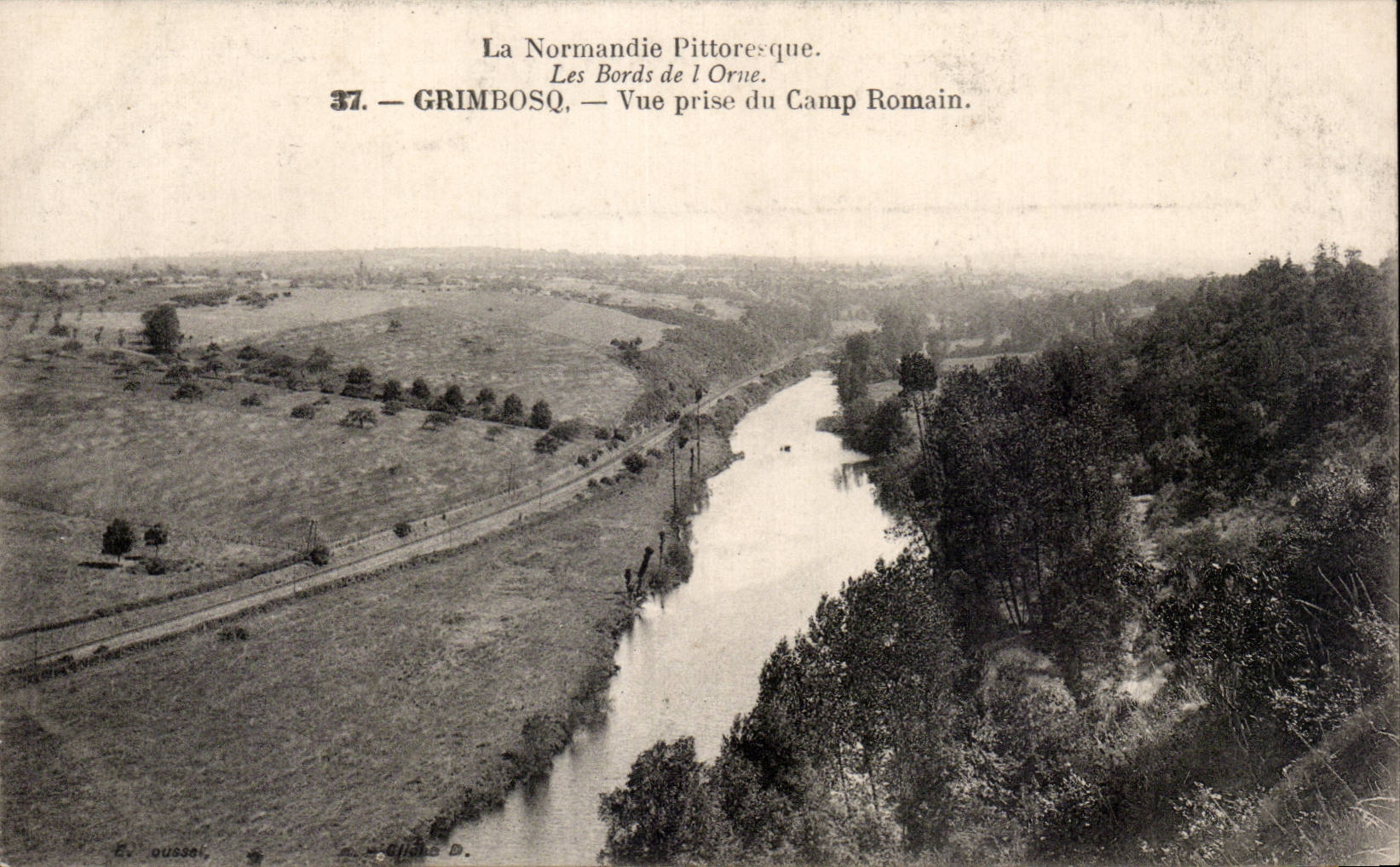 CPA Grimbosq Vue prise du camp romain Bords de l orne