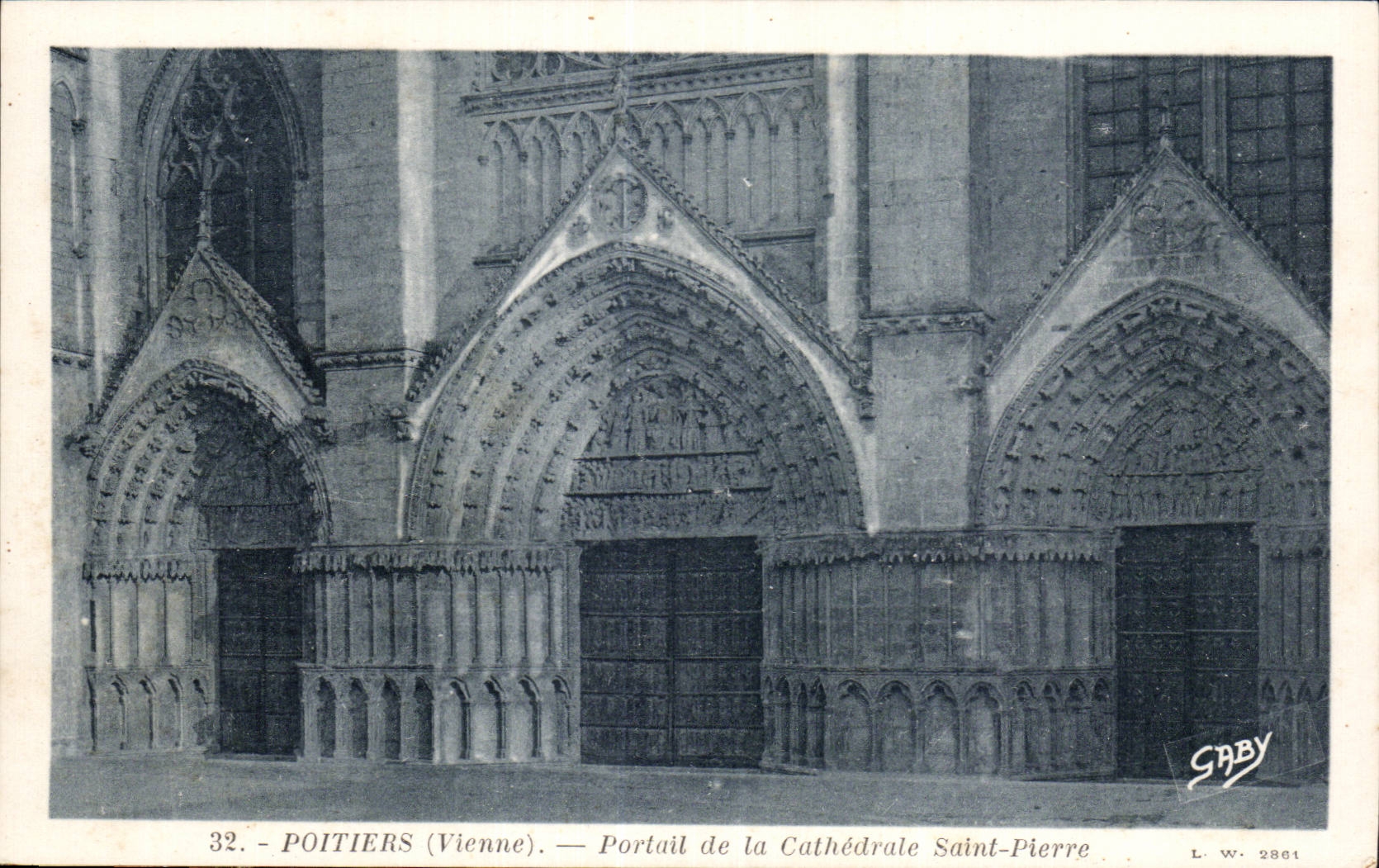 Poitiers (Vienne) — Portail de la Cathédrale Saint-Pierre — Gaby, n° 2861