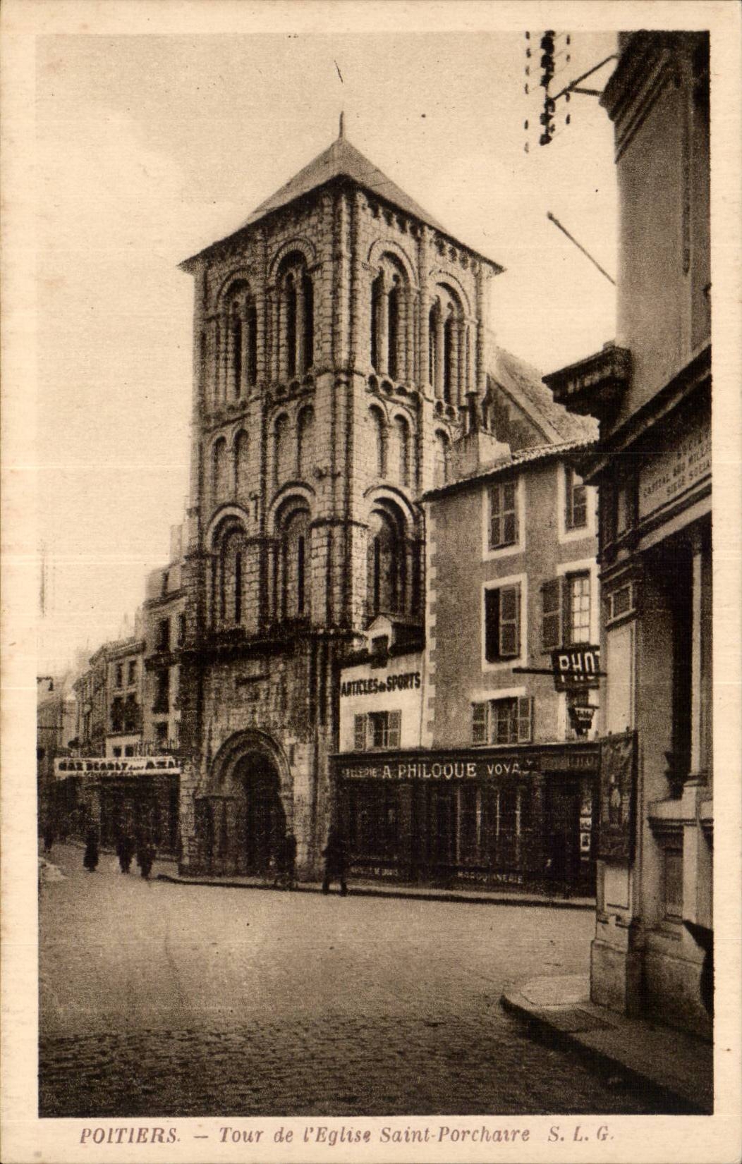 CPA Poitiers Tours de l eglise Saint Porchaire