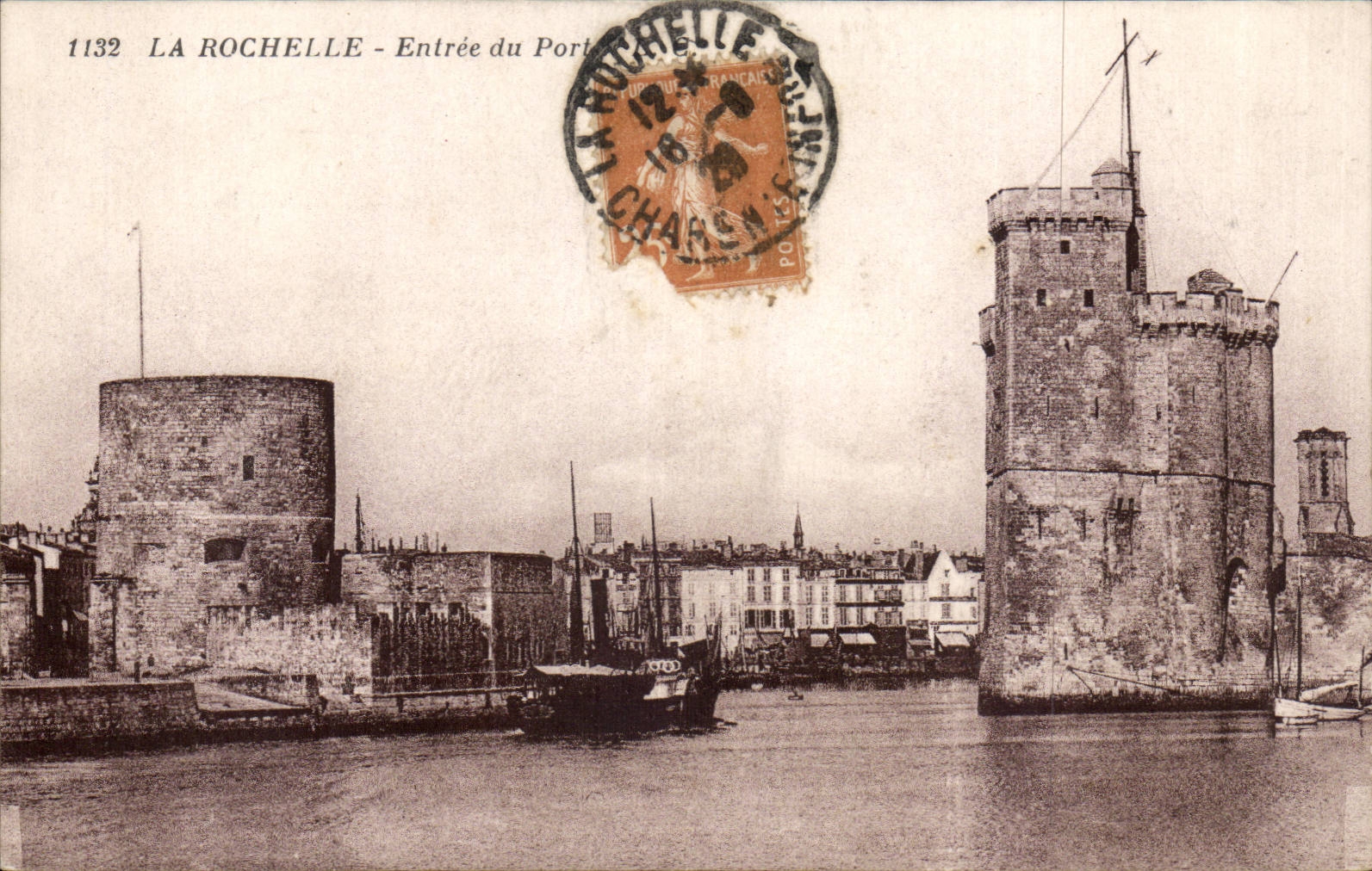 CPA La Rochelle Entree du port
