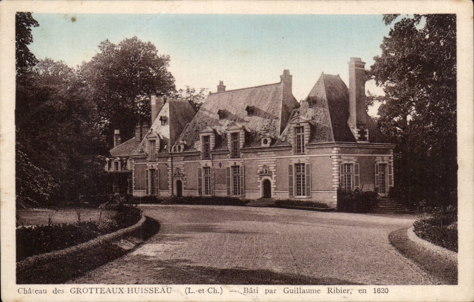 Château des Grotteaux-Huisseau — Bâti par Guillaume Ribier, en 1620 — (L.-et-Ch.)