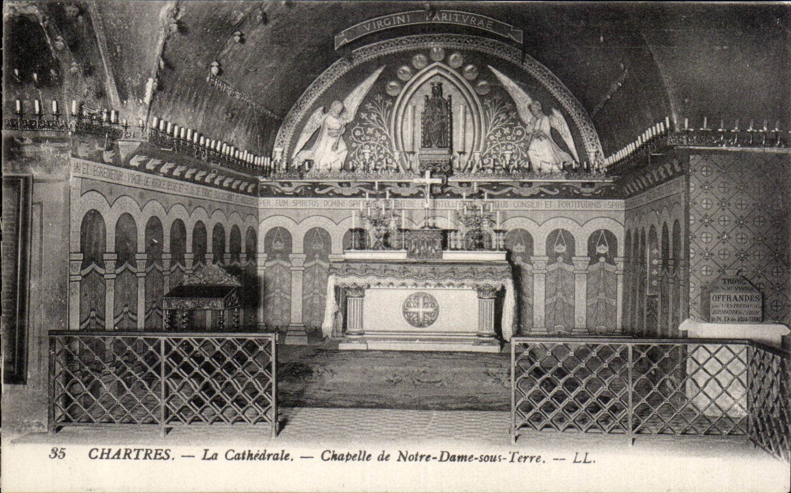 CPA Chartres La cathedrale Chapelle de Notre Dame sous terre