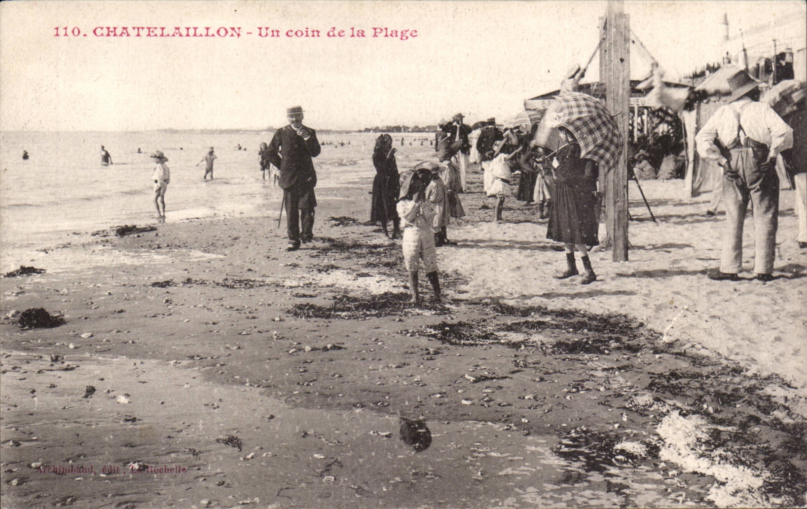 CPA Chatelaillon Un coin de la plage 