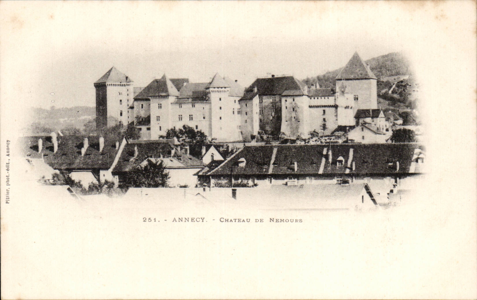 Annecy - Chateau de Nemours CPA 