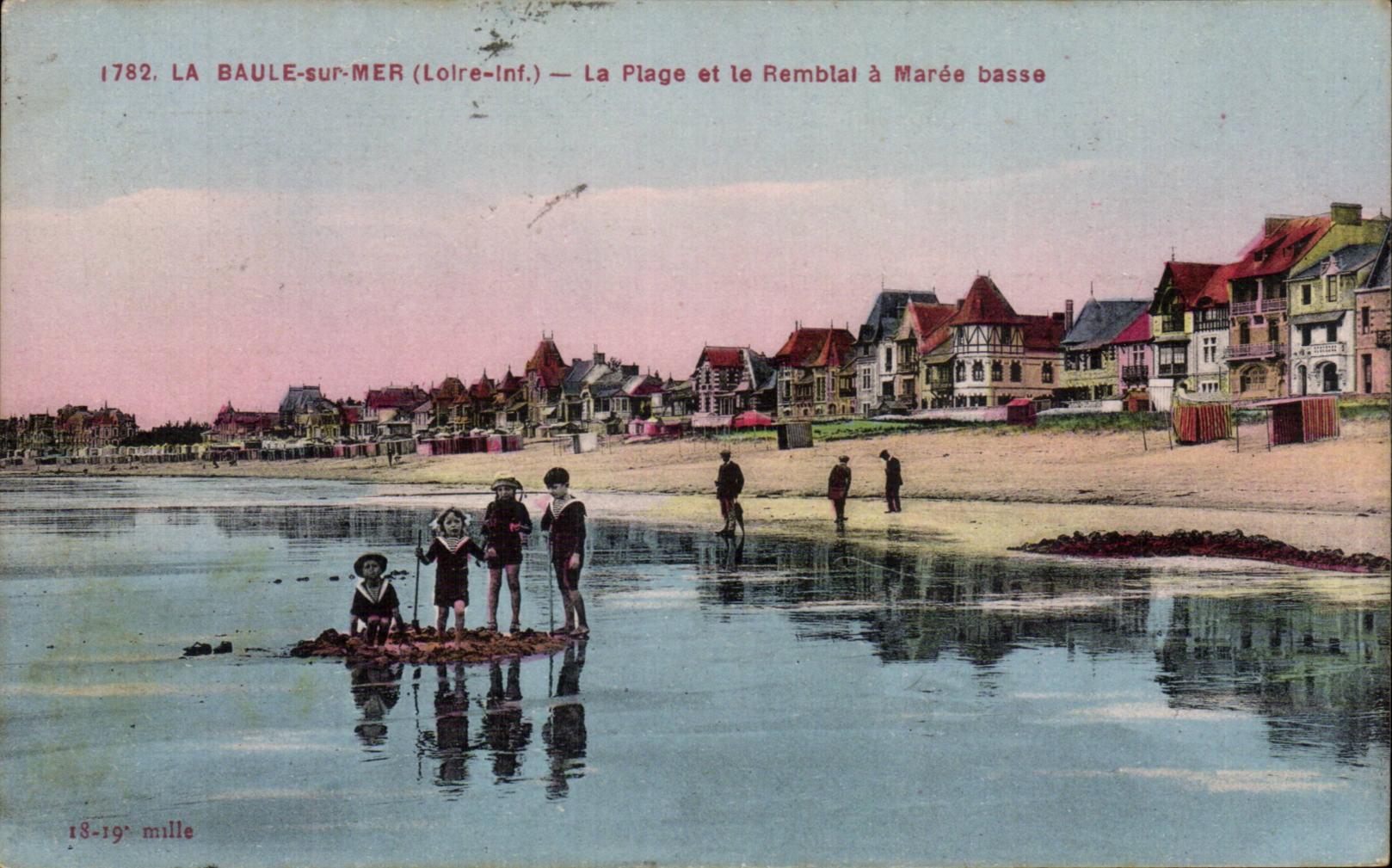 La Baule sur Mer - La Plage et le Remblat a Maree Basse CPA 