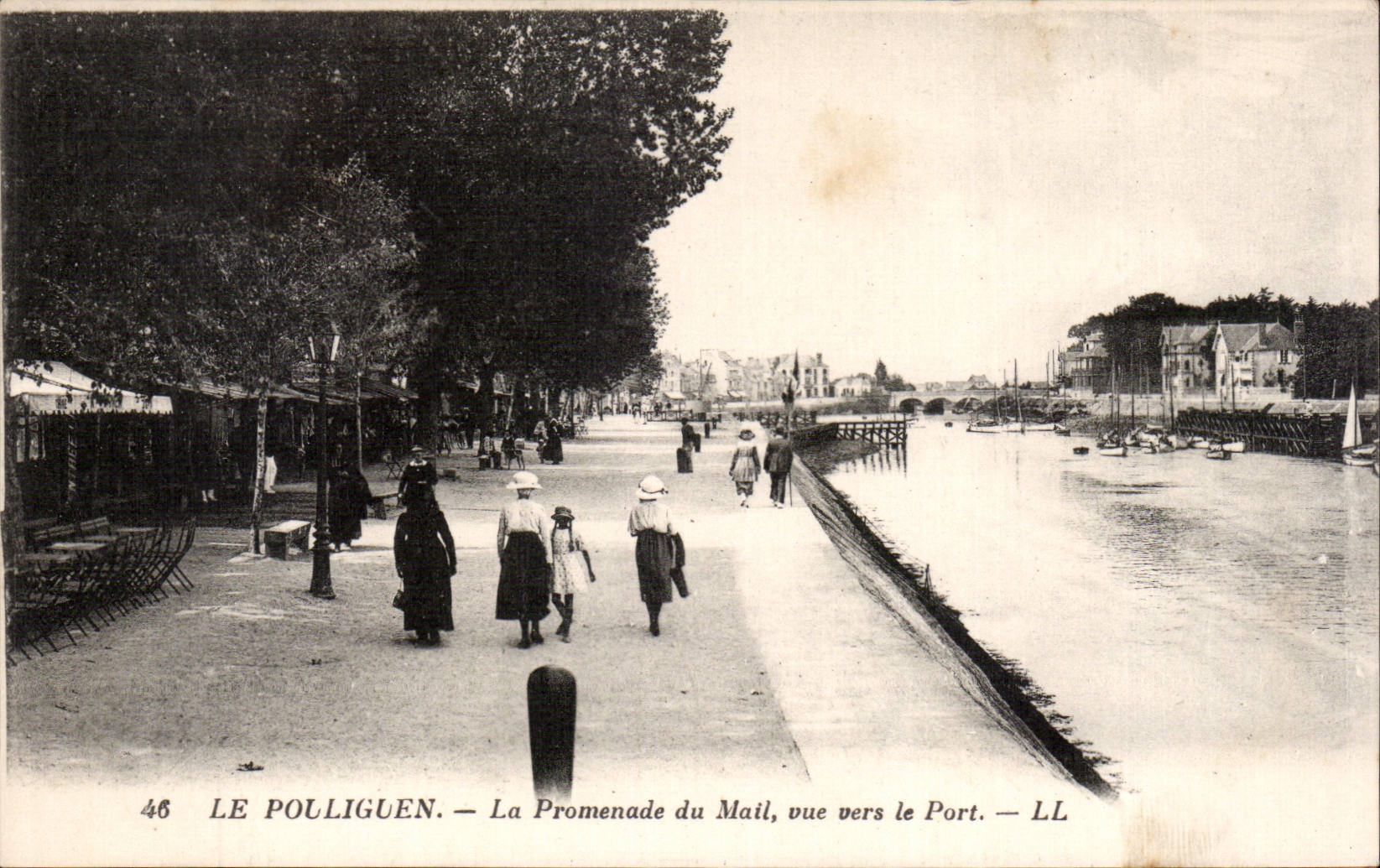 Le Pouliguen - La Promenade du Mail CPA 