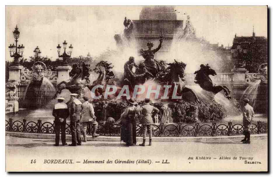 Bordeaux - Monument de Girondins - CPA 
