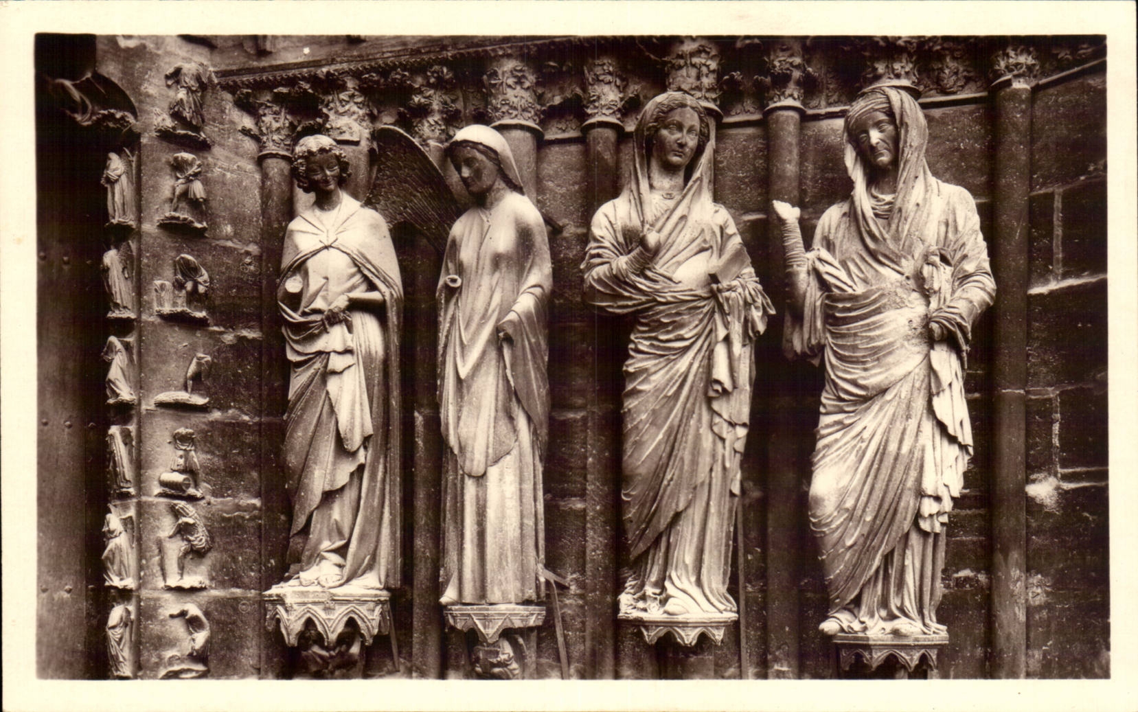 Reims - La Cathedrale - CPA 
